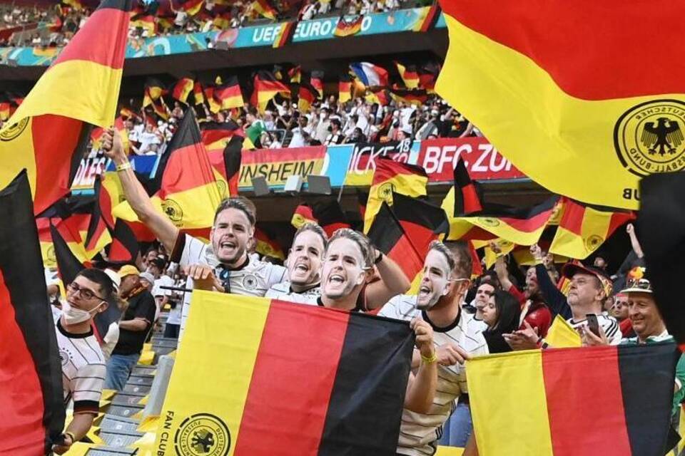 Glückliche Fans Glückliche Fans