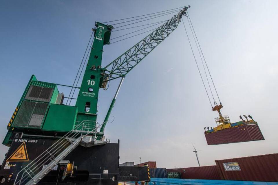 Containerverladung Containerverladung