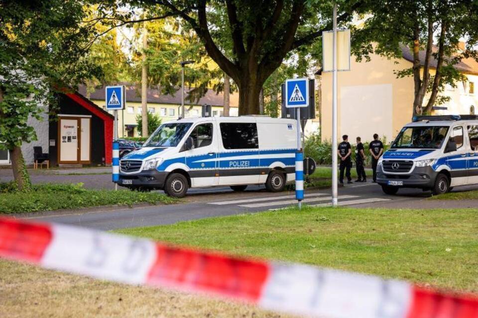 Zwei Tote nach Schüssen in Espelkamp Zwei Tote nach Schüssen in Espelkamp