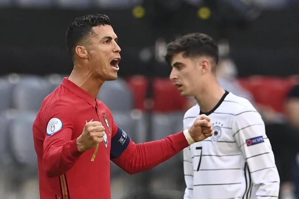 Cristiano Ronaldo Cristiano Ronaldo