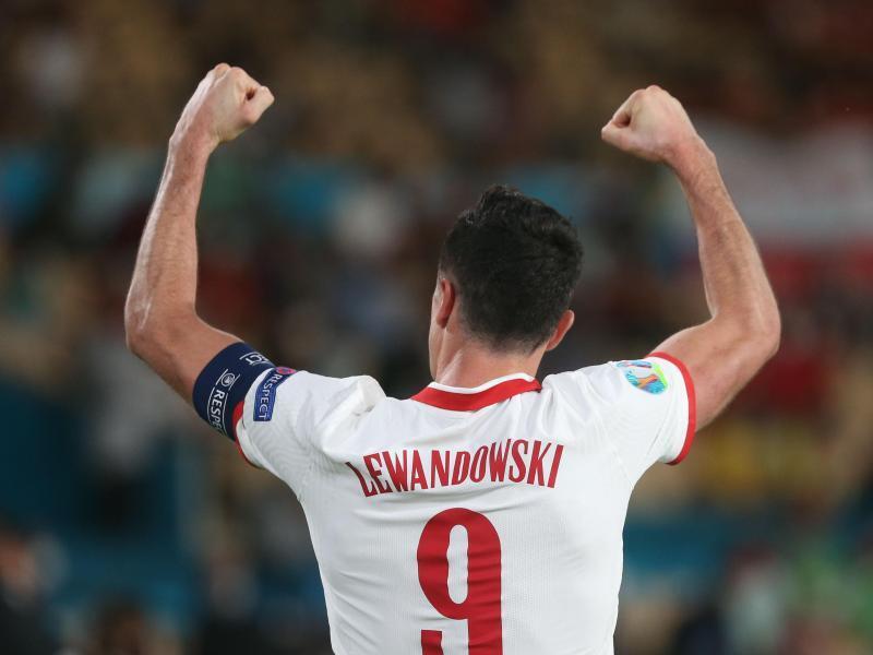 Fußball-EM: Spanien zittert nach Remis gegen Polen ums ...