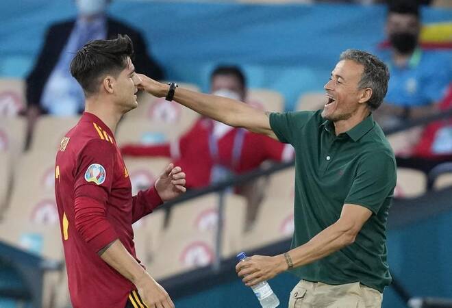 Fußball-EM: Spanien zittert nach Remis gegen Polen ums ...