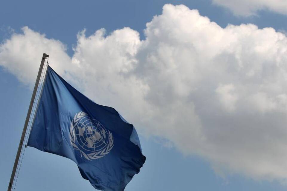 UN UN
