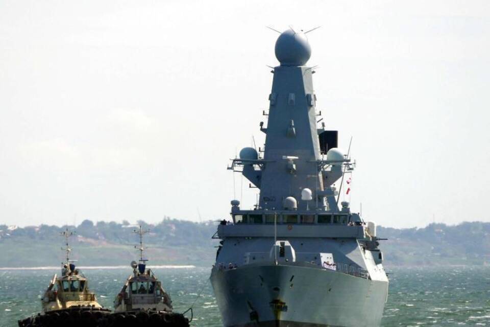 Royal Navy Zerstörer HMS Defender Royal Navy Zerstörer HMS Defender