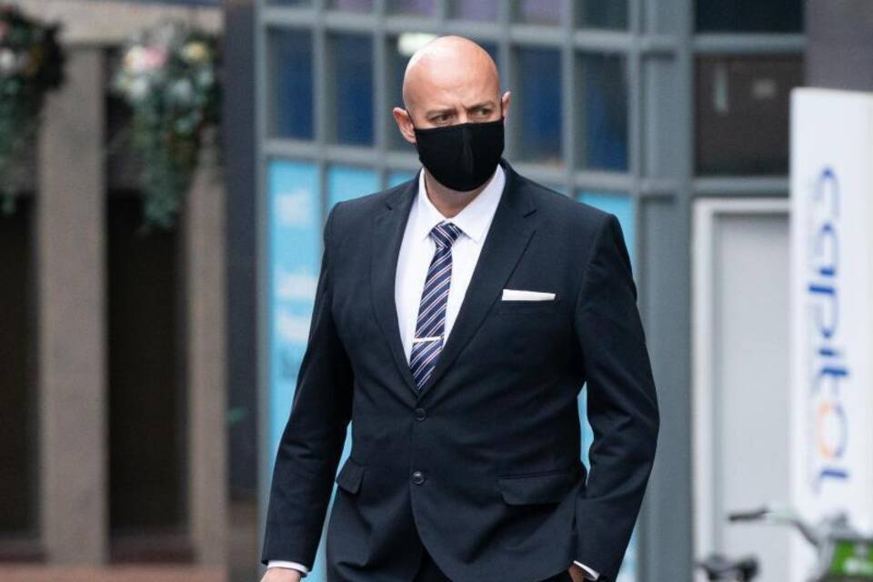 Polizist des Totschlags von Ex-Fußballer Atkinson schuldig Polizist des Totschlags von Ex-Fußballer Atkinson schuldig