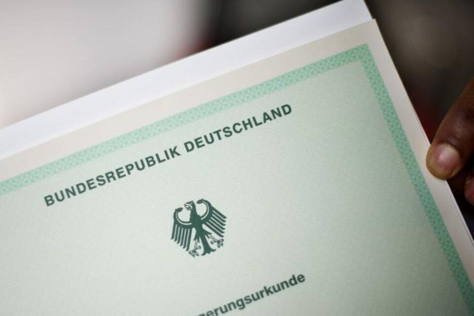 Einbürgerungsurkunde