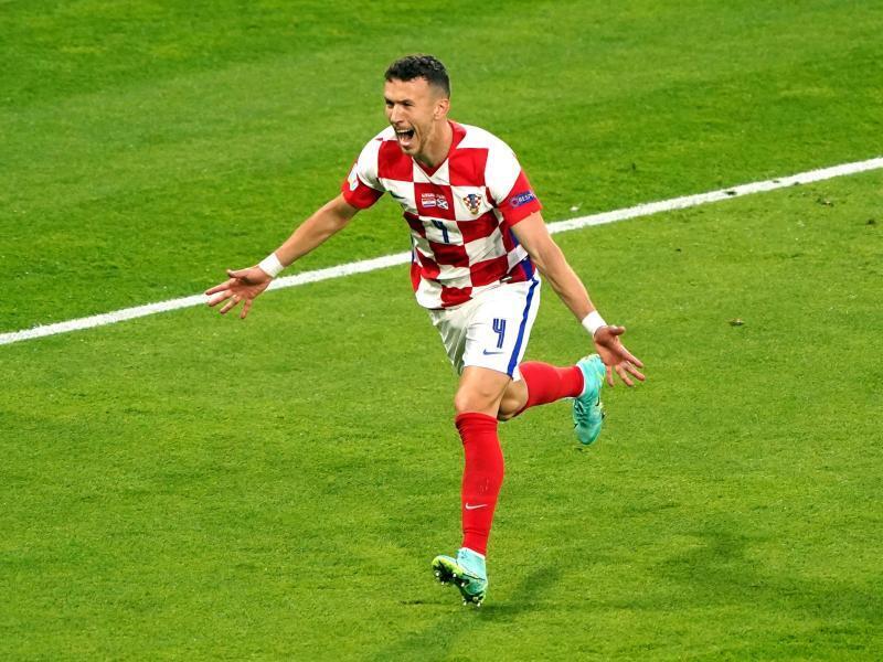 Vor Spiel gegen Spanien: Dämpfer für Kroatien - Perisic ...