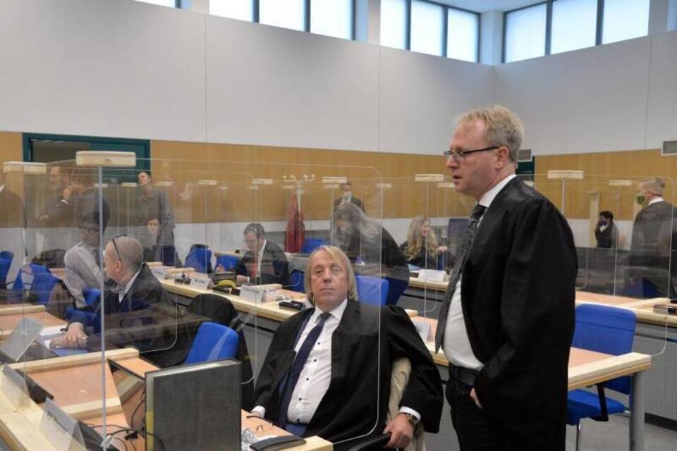Verhandlung Verhandlung