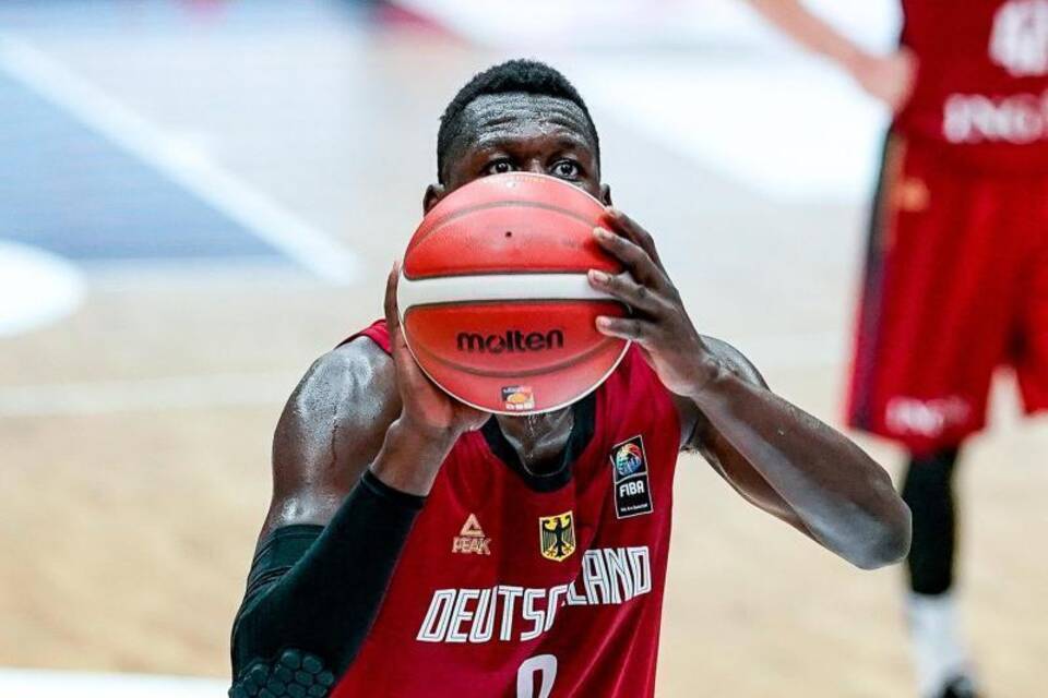 Isaac Bonga