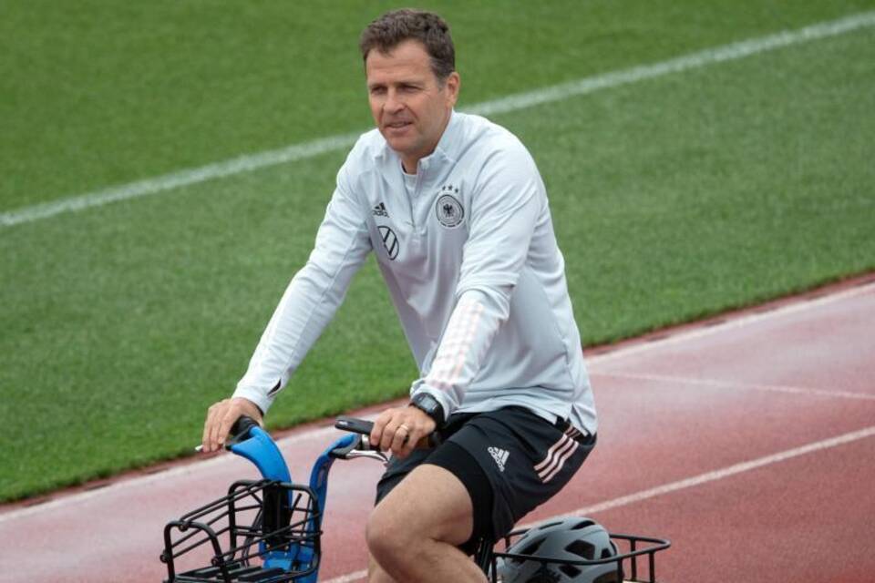 Oliver Bierhoff Oliver Bierhoff