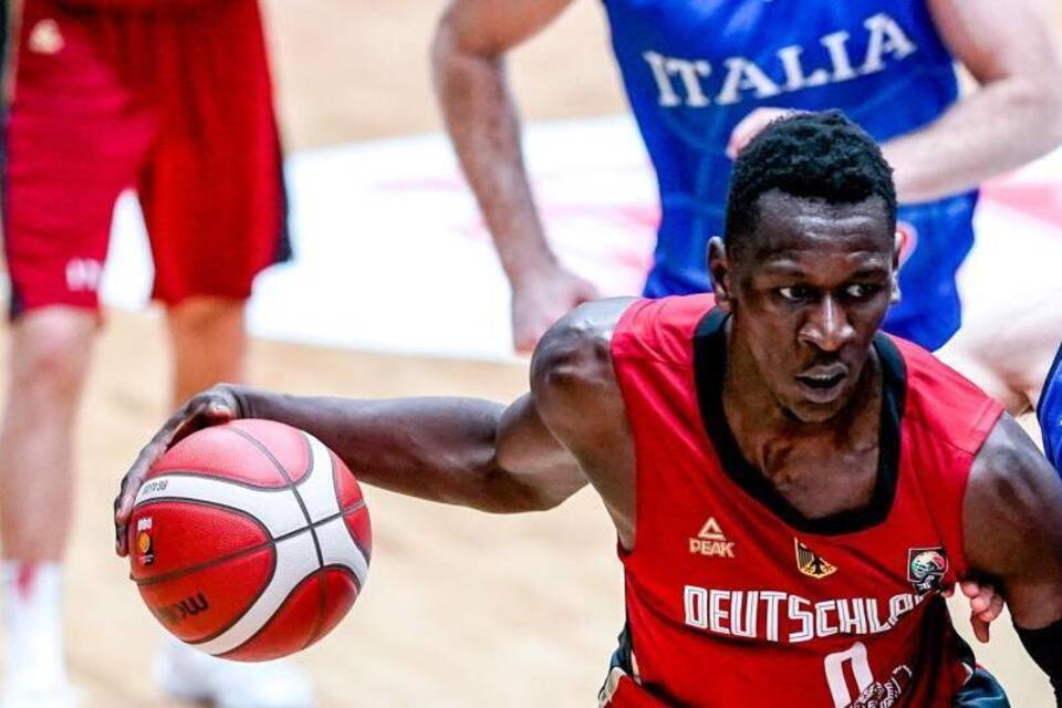 Isaac Bonga Isaac Bonga