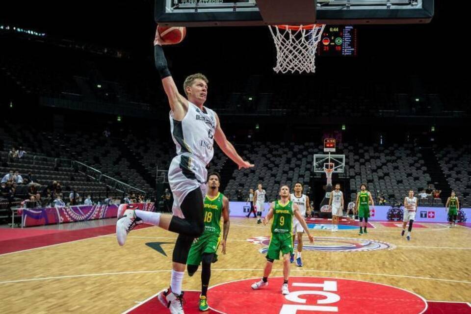 Basketball Basketball