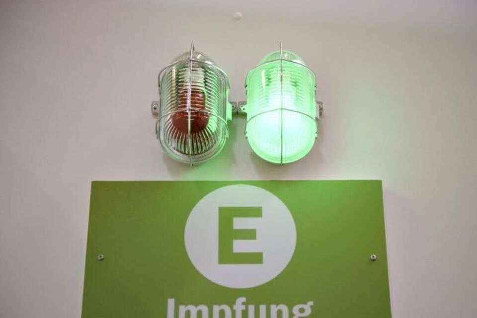 Impfzentrum - Schild Impfzentrum - Schild