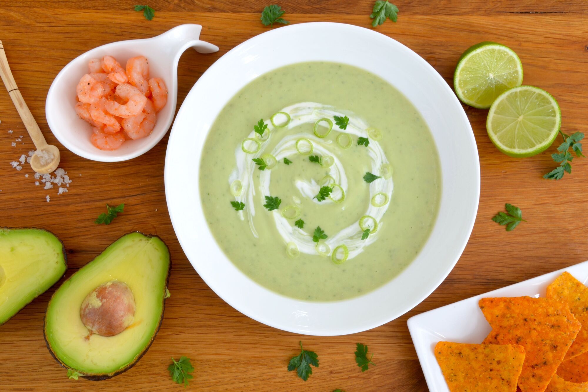 California-Feeling: Avocado-Suppe mit Koriander und Limette - Rezepte - RNZ