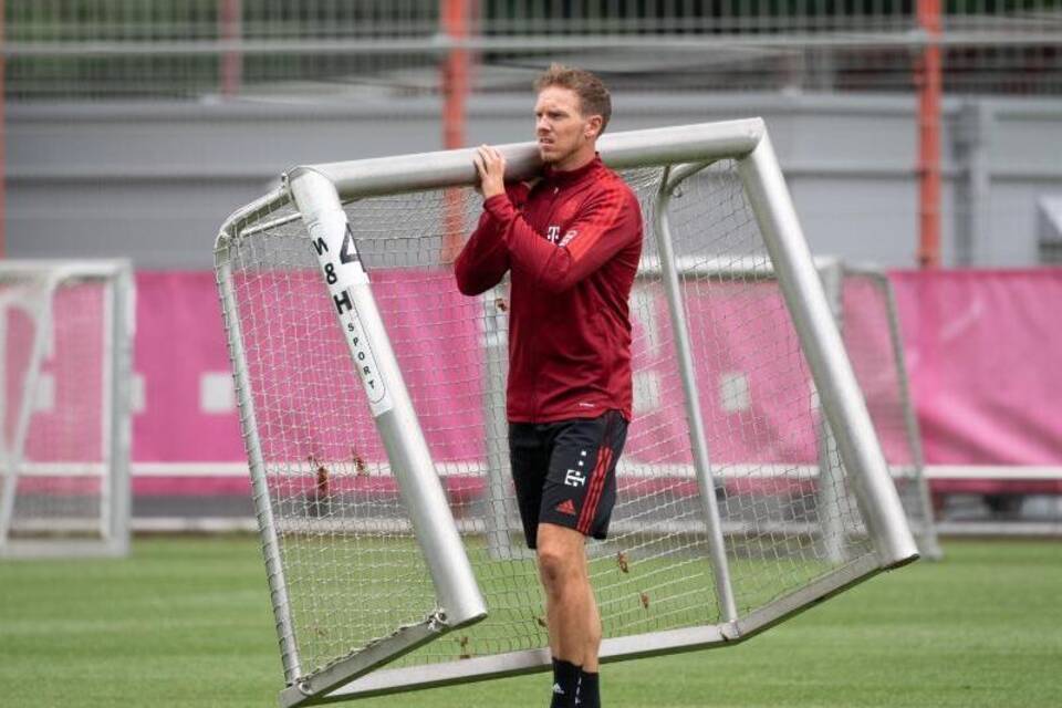 Trainingsauftakt beim FC Bayern München Trainingsauftakt beim FC Bayern München