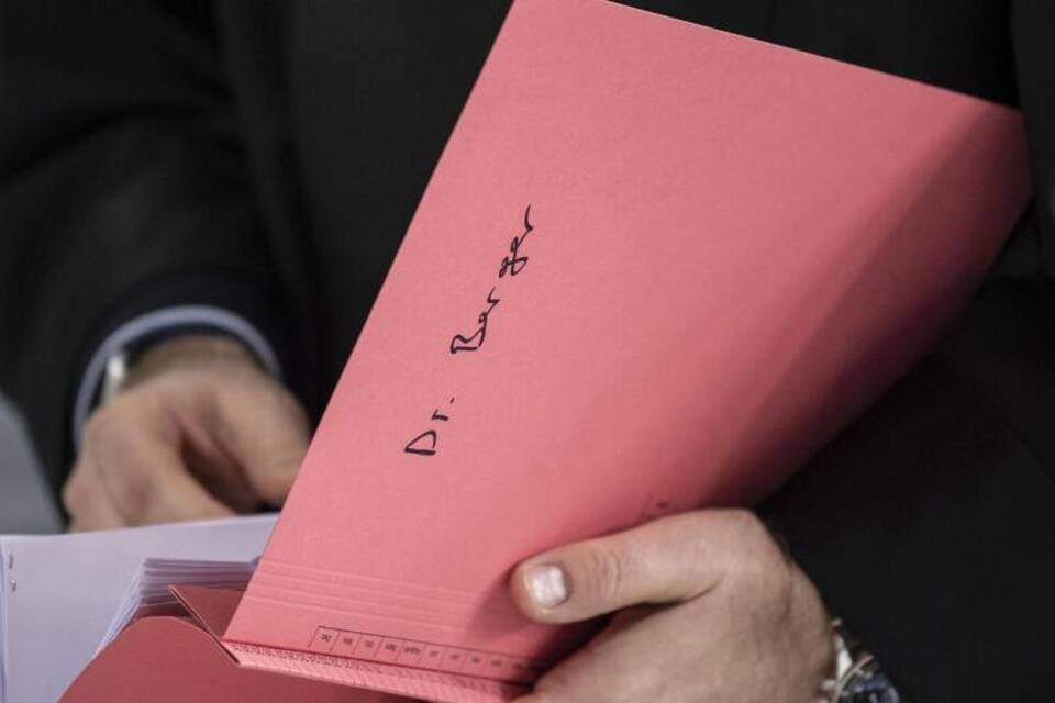"Cum-Ex" "Cum-Ex"