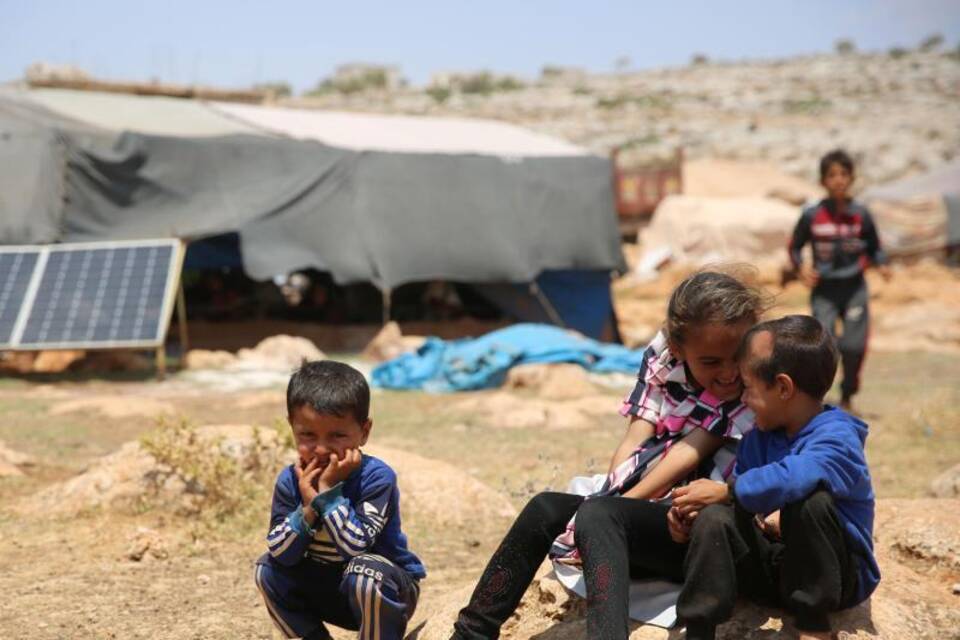 Flüchtlingslager in Syrien bleiben versorgt Flüchtlingslager in Syrien bleiben versorgt