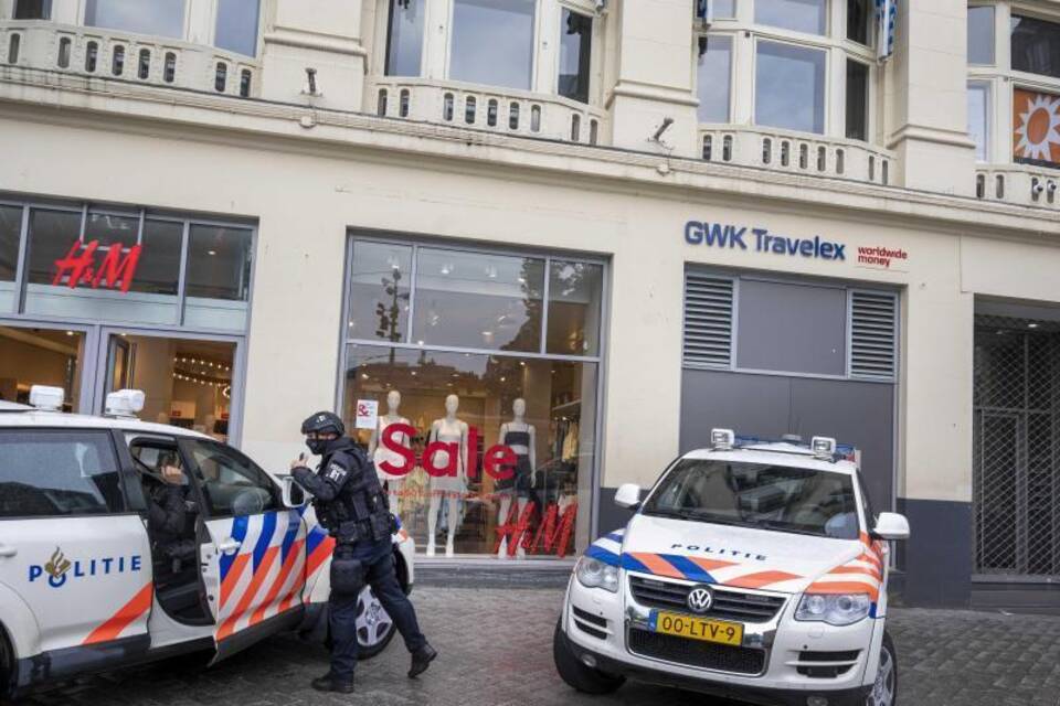 Studio RTL in Amsterdam wegen Drohungen geräumt Studio RTL in Amsterdam wegen Drohungen geräumt