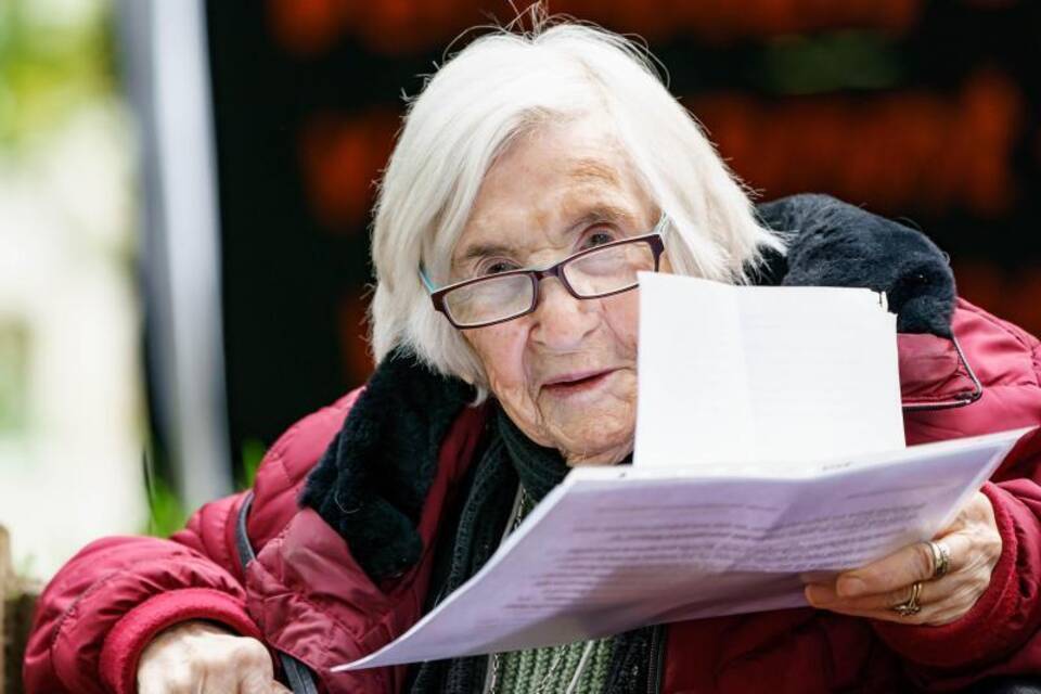 Esther Bejarano gestorben Esther Bejarano gestorben