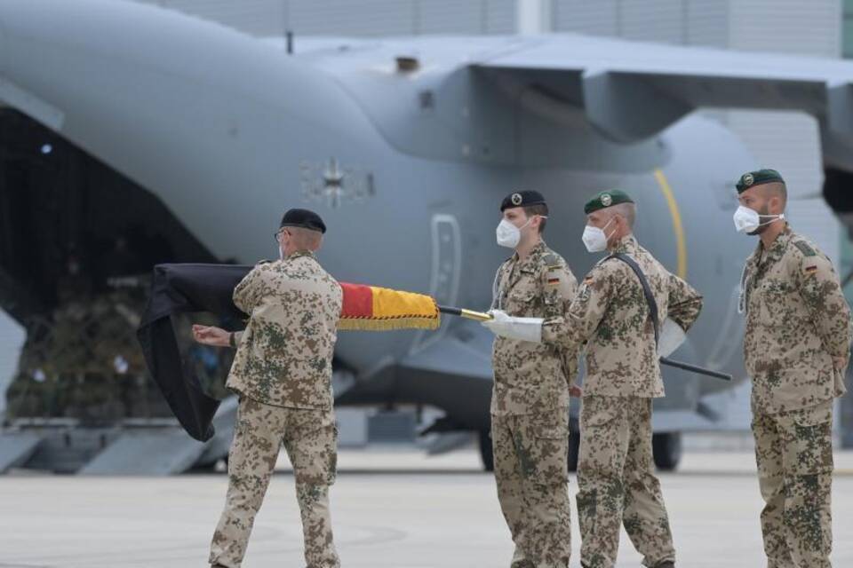 Bundeswehr beendet Einsatz Bundeswehr beendet Einsatz