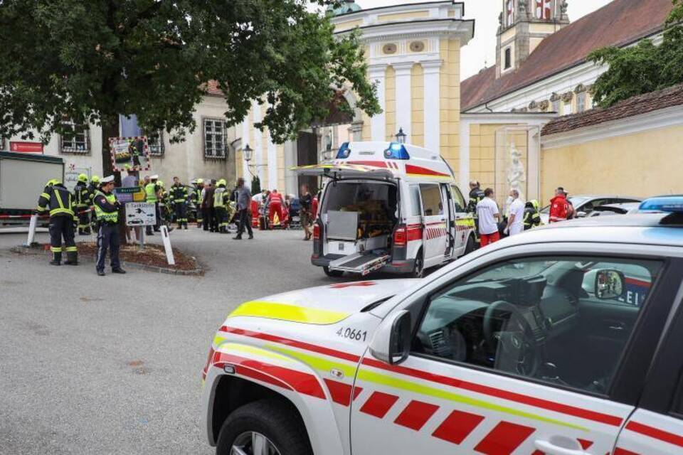 87-Jähriger fährt in Marktstand 87-Jähriger fährt in Marktstand