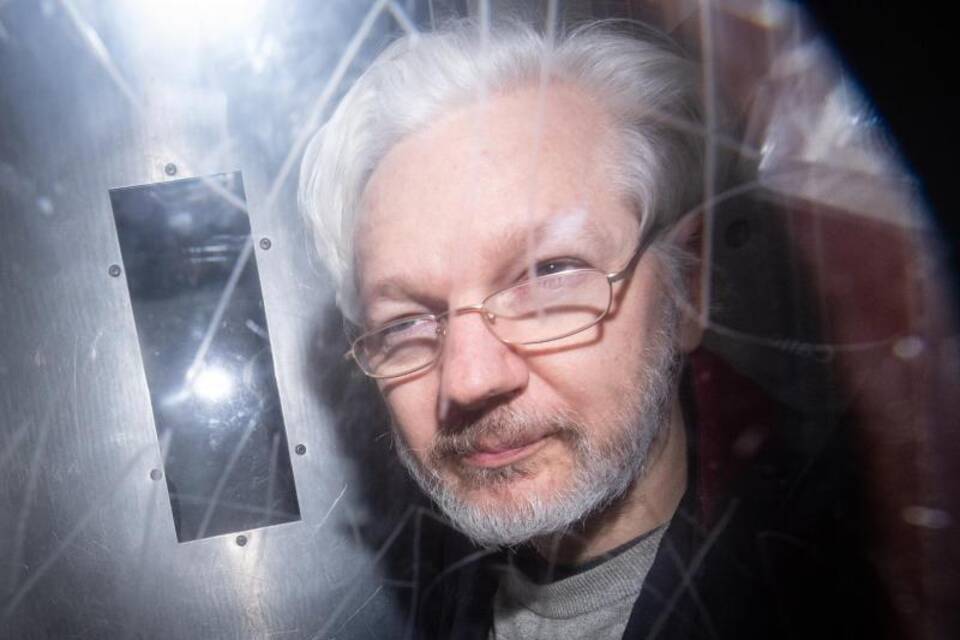 Julian Assange Julian Assange