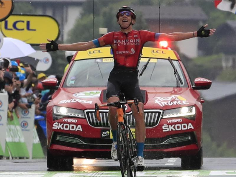 108. Frankreich-Rundfahrt: Polizeirazzia bei Tour-Team ...