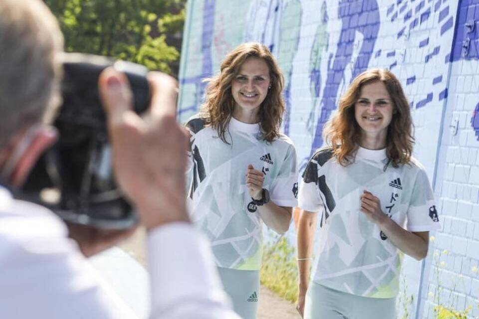 Deborah (links) und Rabea Schöneborn. Deborah (links) und Rabea Schöneborn.