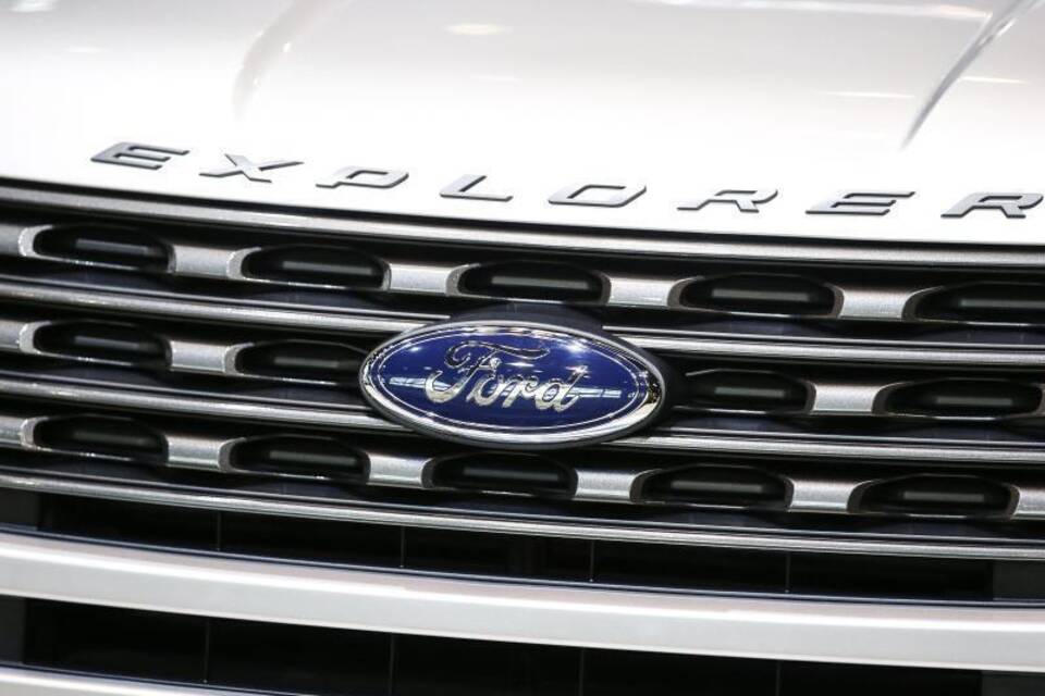 Ford-Explorer