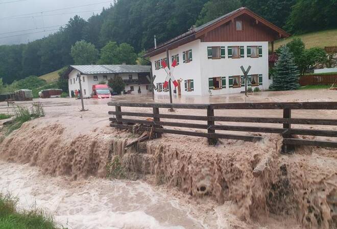 Unwetter in Süddeutschland: Hilfskräfte in Bayern wegen ...