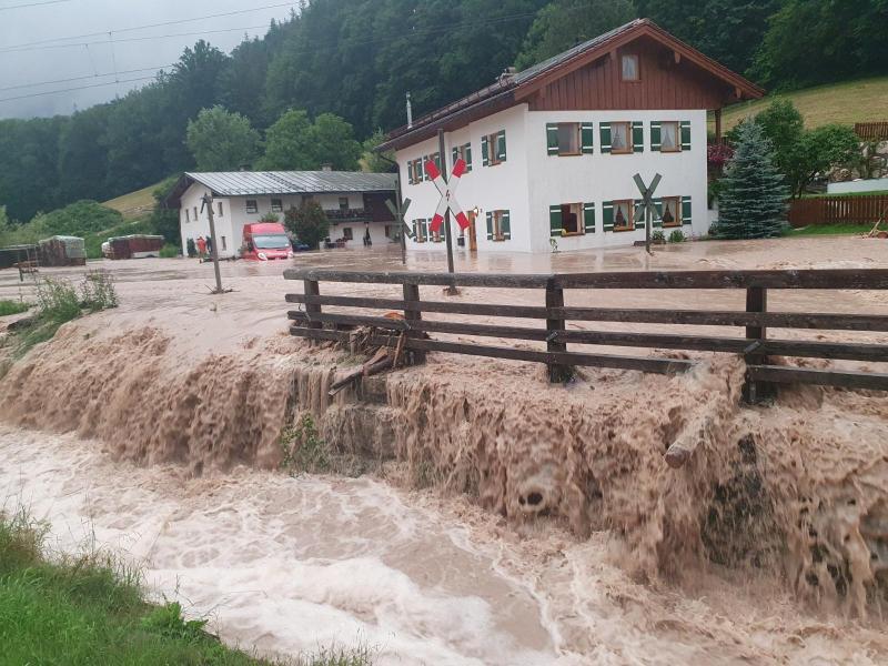 Unwetter in Süddeutschland: Hilfskräfte in Bayern wegen ...