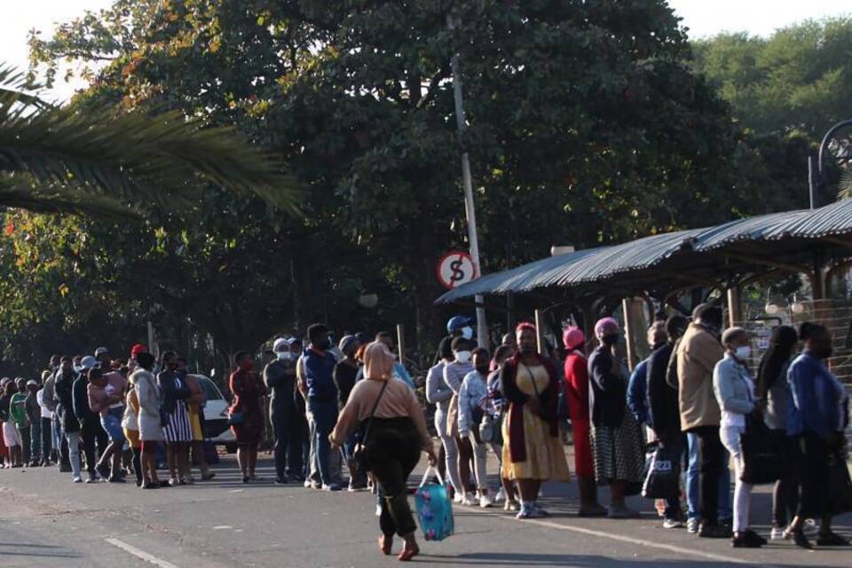 Nach Protesten in Südafrika Nach Protesten in Südafrika