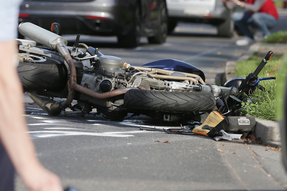 Unfall Motorrad Stadtgebiet Polizei - neutrale BU