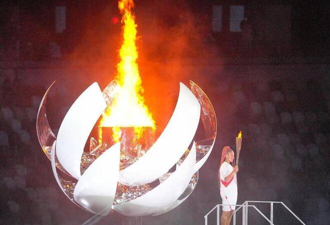 Flamme entzündet: Tennis-Star Osaka nach Olympia-Eröffnung ...