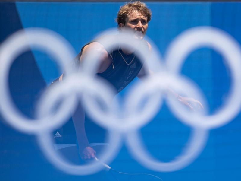 Olympische Spiele: Medaillenkandidat Zverev locker weiter ...