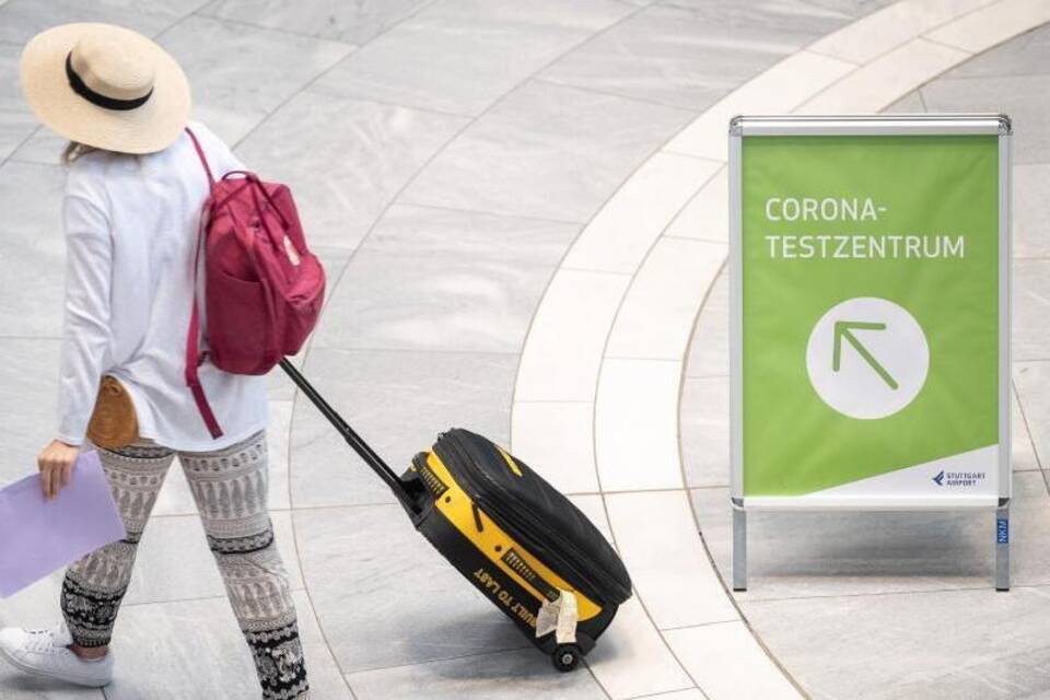 «Corona-Testzentrum» «Corona-Testzentrum»