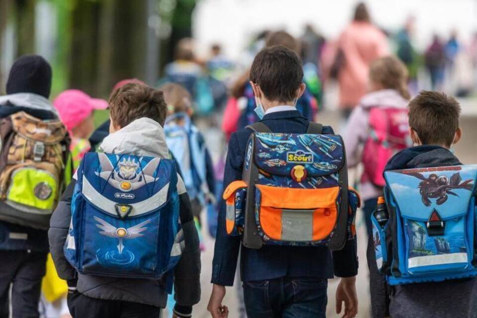 Schulkinder Schulkinder