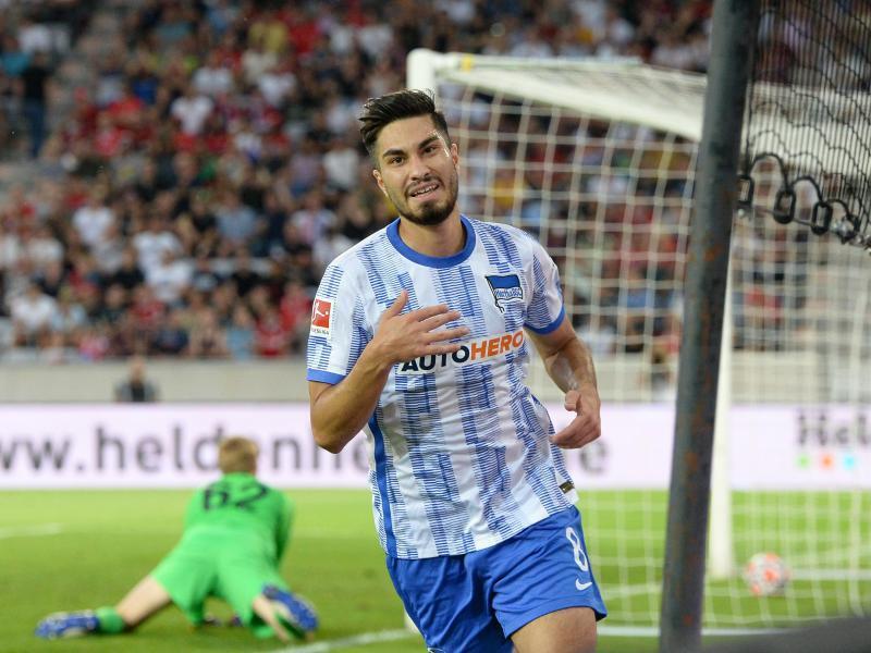 Testspiel: Doppelpack vom Neuzugang: Hertha 4:3 gegen ...