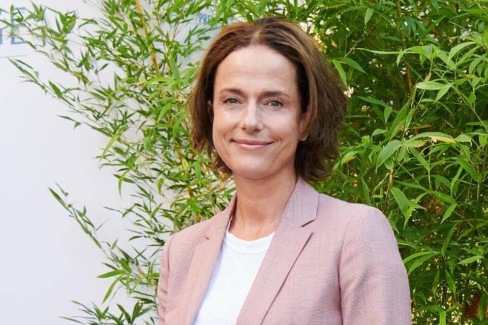 Claudia Michelsen Claudia Michelsen
