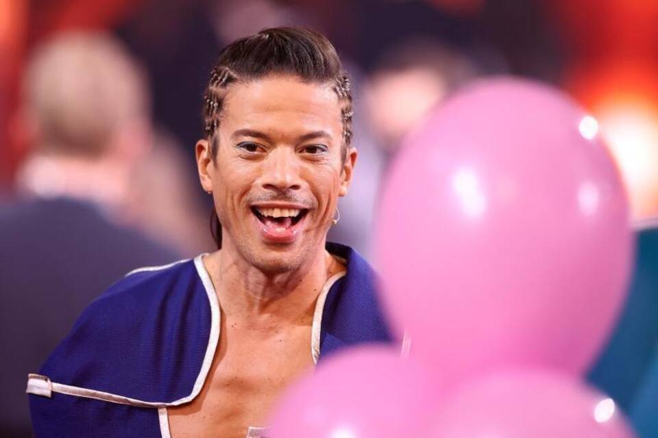 "Let's Dance"-Juror Jorge Gonzalez "Let's Dance"-Juror Jorge Gonzalez