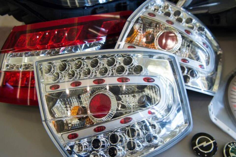 Gefälschte Auto-Originalersatzteile Gefälschte Auto-Originalersatzteile