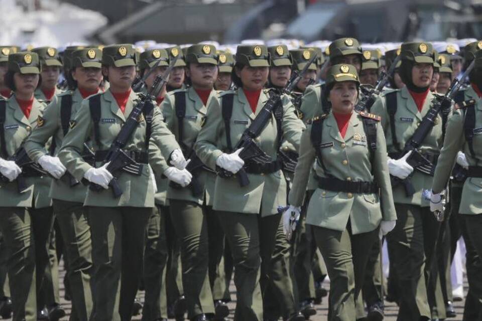 Militär in Indonesien - Soldatinnen Militär in Indonesien - Soldatinnen
