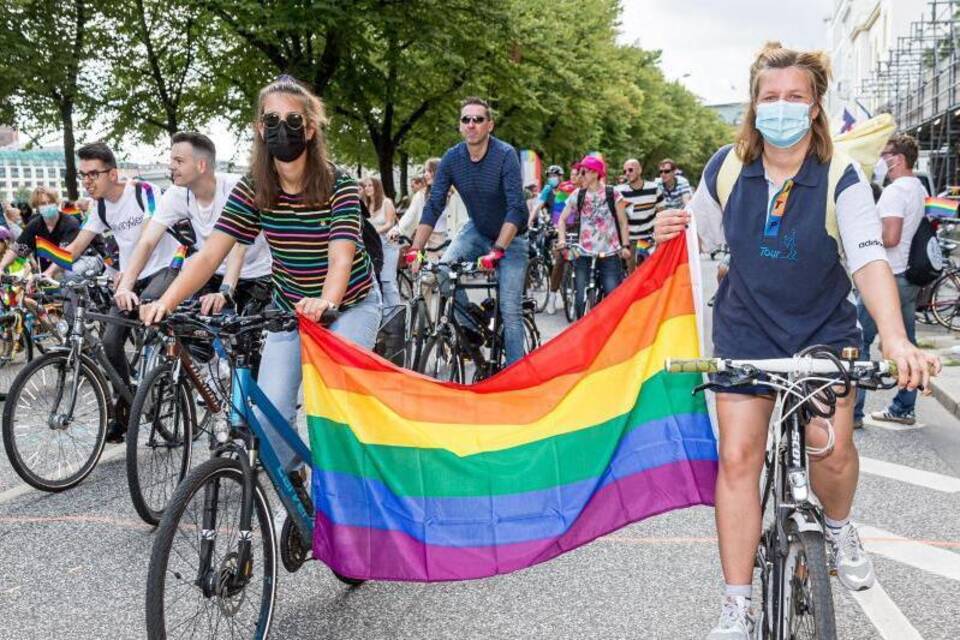 CSD-Fahrraddemo in Hamburg