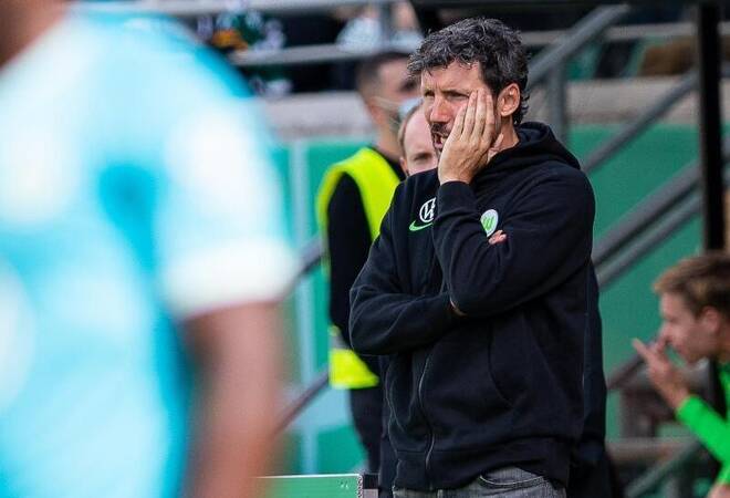 DFB-Pokal: Wolfsburg muss zittern: Falsch gewechselt und ...