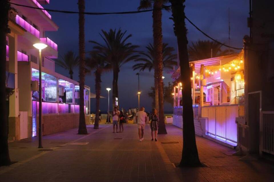 Vergewaltigung auf der Bierstraße auf Mallorca Vergewaltigung auf der Bierstraße auf Mallorca