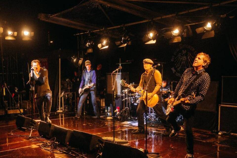 Die Toten Hosen Die Toten Hosen