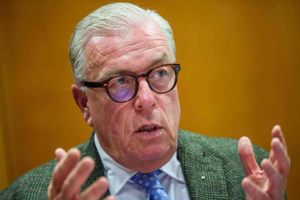 Klaus Reinhardt Klaus Reinhardt