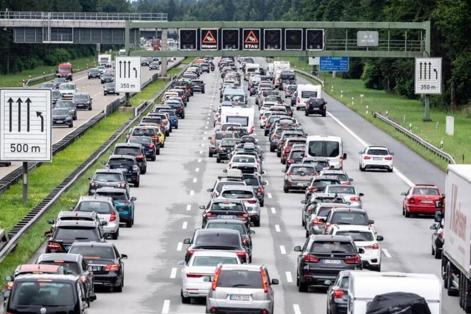 Kritik an Autobahn-App des Verkehrsministeriums