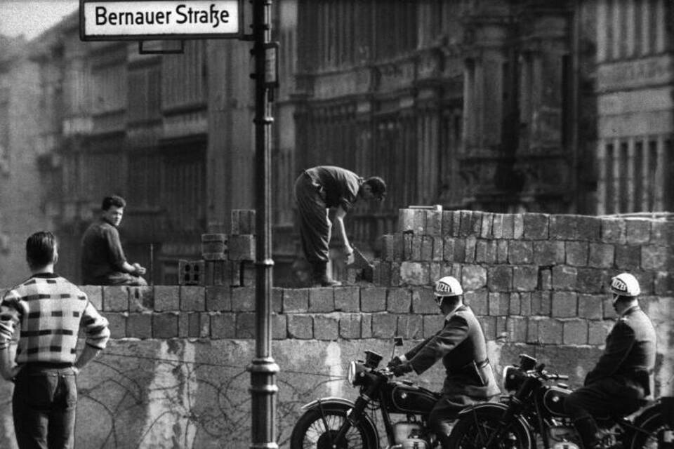 Bau der Berliner Mauer