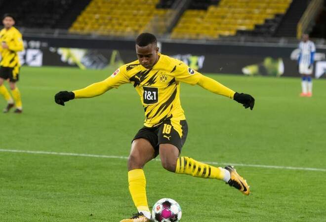 DFB-Supercup: Tolisso zurück im Bayern-Kader - BVB mit ...